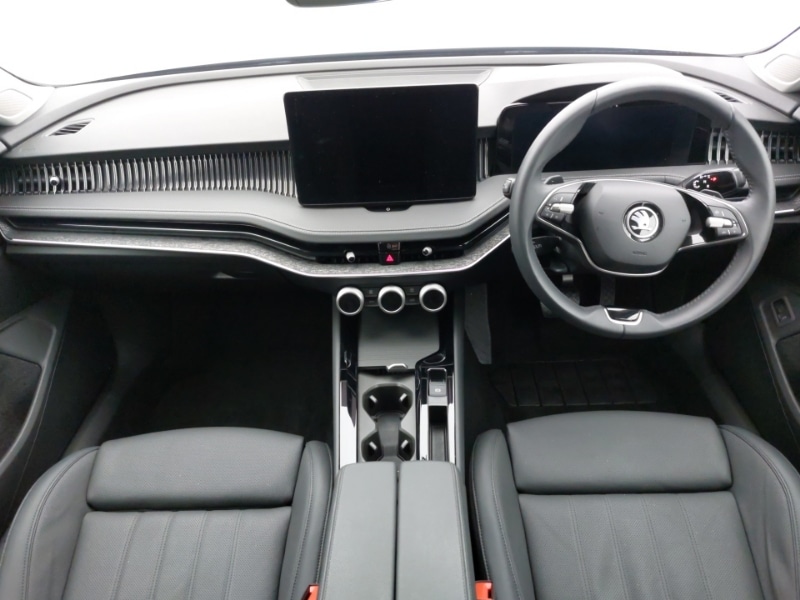 Used Skoda Superb 2024 for sale - 76354016: Photo 2