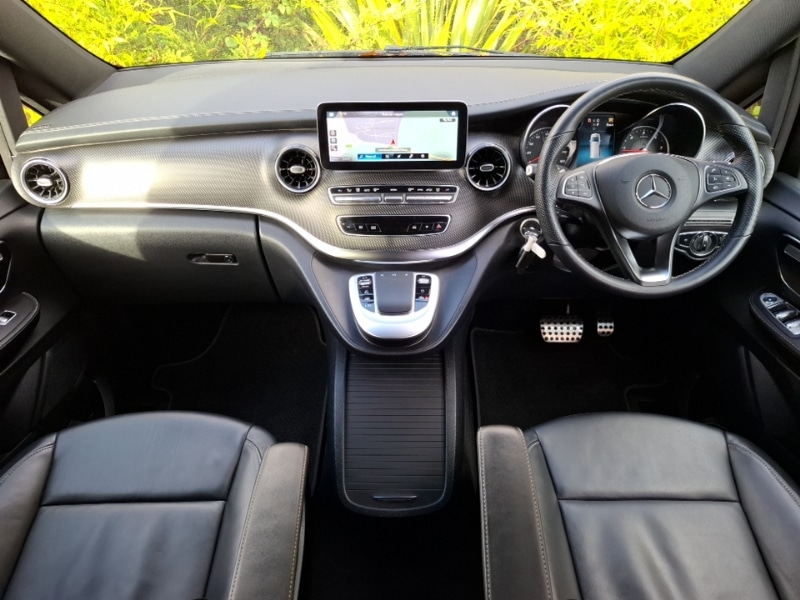 Used Mercedes-Benz V-Class 2024 for sale - 77142137: Photo 2