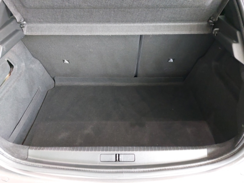 Used Peugeot 208 2020 for sale - 78080407: Photo 8