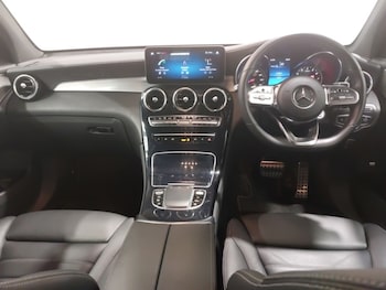 Used Mercedes-Benz GLC 2022 for sale - 76070776: Photo 2