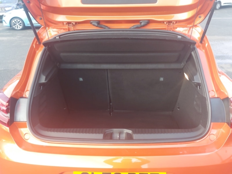 Used Renault Clio 2023 for sale - 76695078: Photo 8