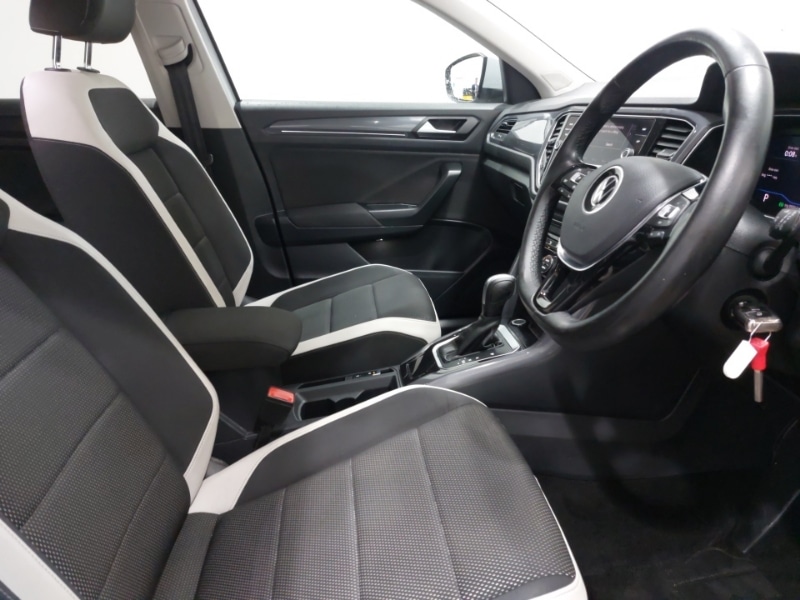 Used Volkswagen T-Roc 2021 for sale - 76854578: Photo 11