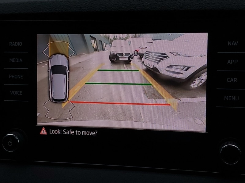 Used Skoda Karoq 2024 for sale - 77624147: Photo 10