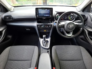 Used Toyota Yaris Cross 2022 for sale - 78498423: Photo