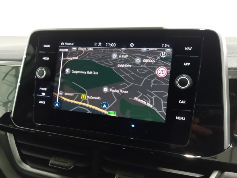 Used Volkswagen T-Roc 2025 for sale - 76947850: Photo 10