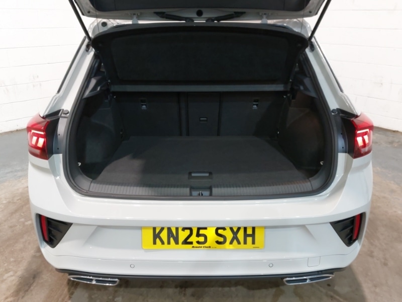 Used Volkswagen T-Roc 2025 for sale - 76947850: Photo 8