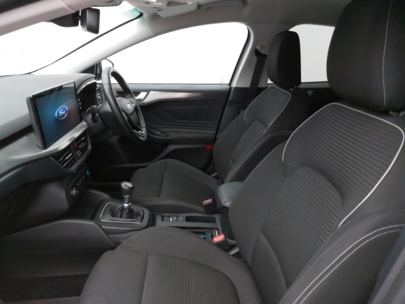 Used Ford Focus 2022 for sale - 76947972: Photo 5