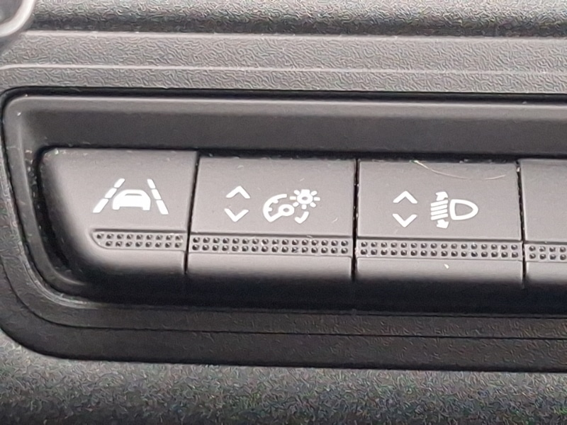 Used Renault Captur 2020 for sale - 77767855: Photo 12