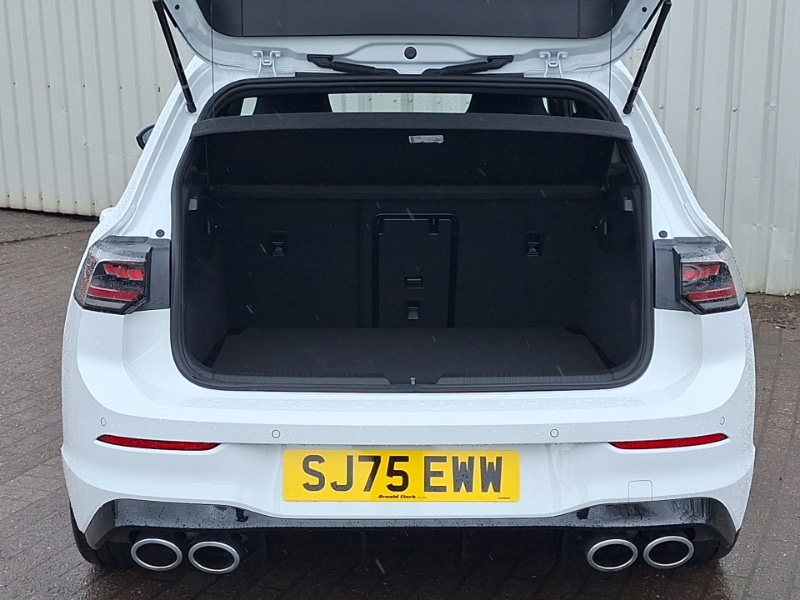 Used Volkswagen Golf 2025 for sale - 78127000: Photo 8