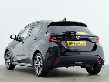 Used Toyota Yaris 2022 for sale - 75690956: Photo