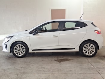 Used Renault Clio 2025 for sale - 79516622: Photo
