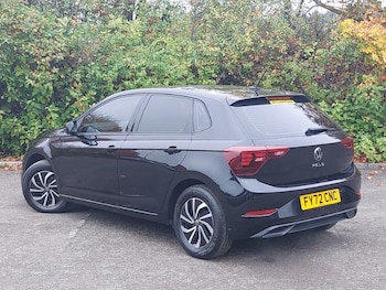 Used Volkswagen Polo 2022 for sale - 76435525: Photo