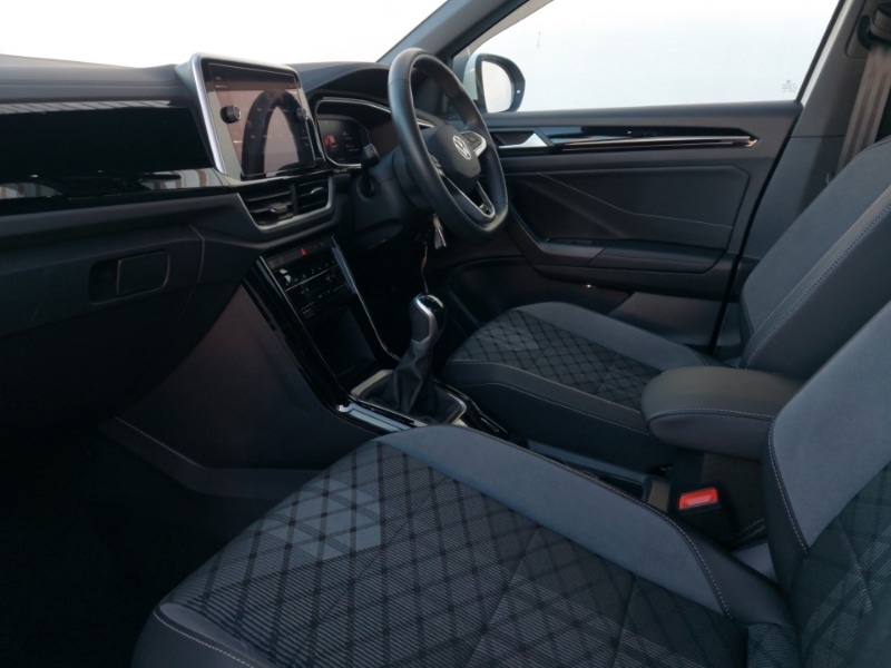 Used Volkswagen T-Roc 2023 for sale - 77214323: Photo 5