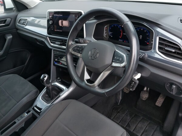 Used Volkswagen T-Roc 2022 for sale - 76301216: Photo 10