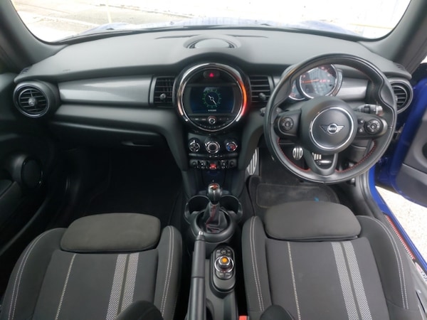 Used MINI Hatch 2020 for sale - 76301237: Photo 2