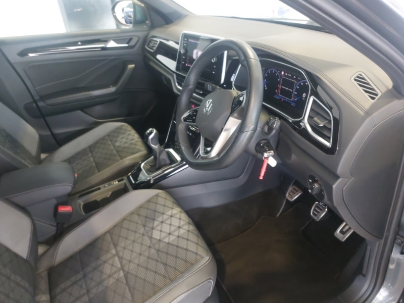 Used Volkswagen T-Roc 2023 for sale - 77645635: Photo 6