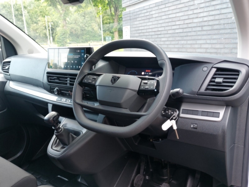 Used Peugeot Expert 2024 for sale - 76764769: Photo 2