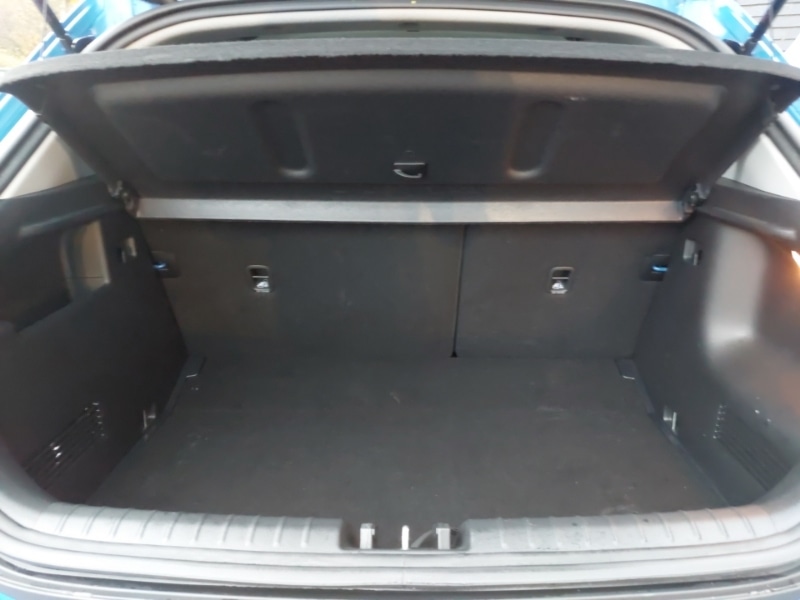 Used Kia Stonic 2024 for sale - 76511218: Photo 8