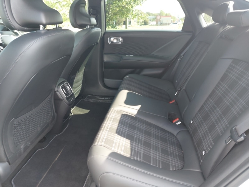 Used Hyundai IONIQ 6 2024 for sale - 77196866: Photo 6