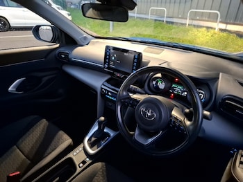 Used Toyota Yaris Cross 2021 for sale - 76644512: Photo
