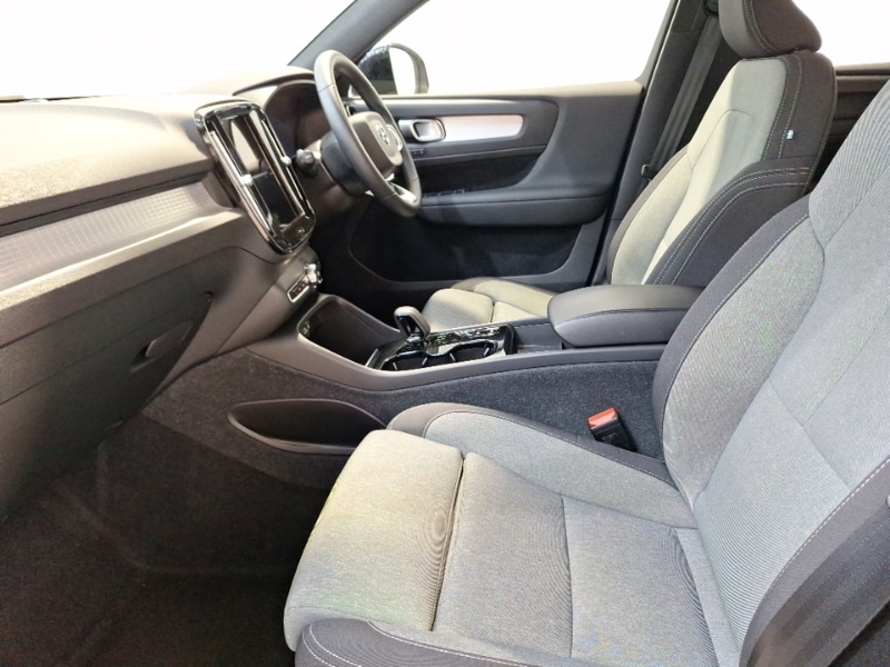 Used Volvo XC40 2023 for sale - 77777858: Photo 5