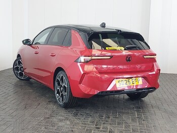 Used Vauxhall Astra 2025 for sale - 76212397: Photo 3