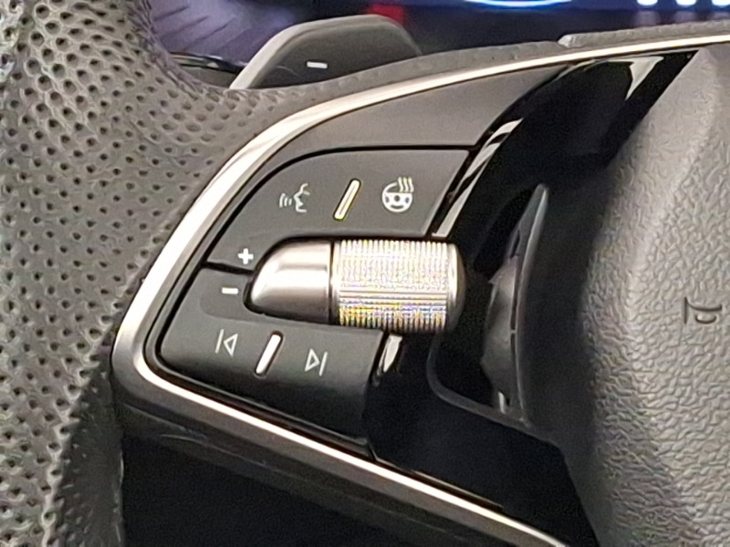 Used Skoda Karoq 2024 for sale - 77652507: Photo 10