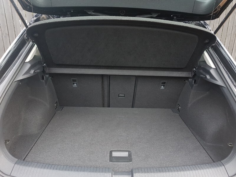 Used Volkswagen T-Roc 2023 for sale - 77503941: Photo 8