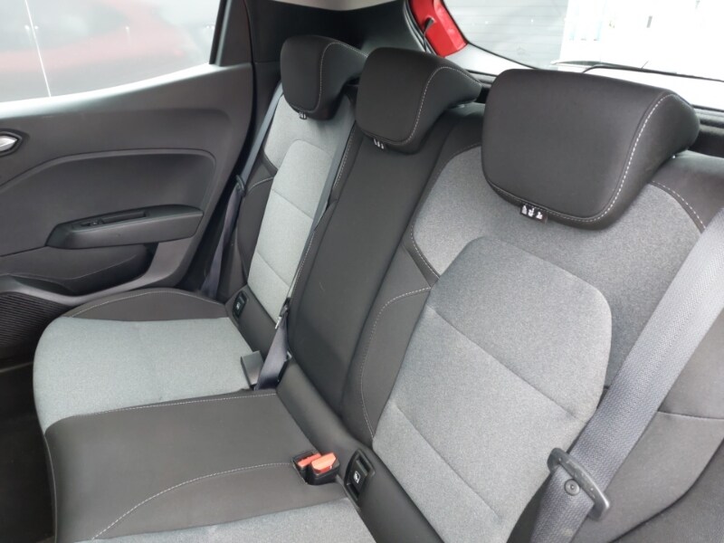 Used Renault Clio 2023 for sale - 77987449: Photo 6