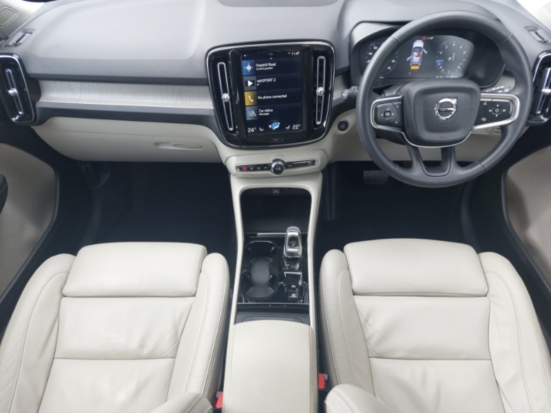 Used Volvo XC40 2022 for sale - 76387608: Photo 2