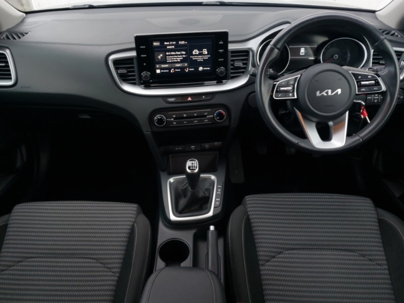 Used Kia XCeed 2023 for sale - 77312123: Photo 2