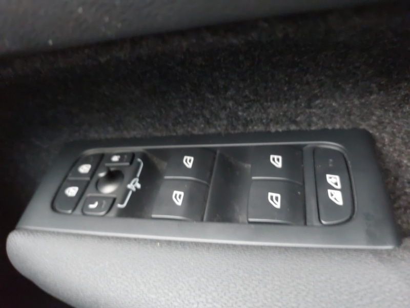 Used Volvo XC40 2023 for sale - 77606611: Photo 12