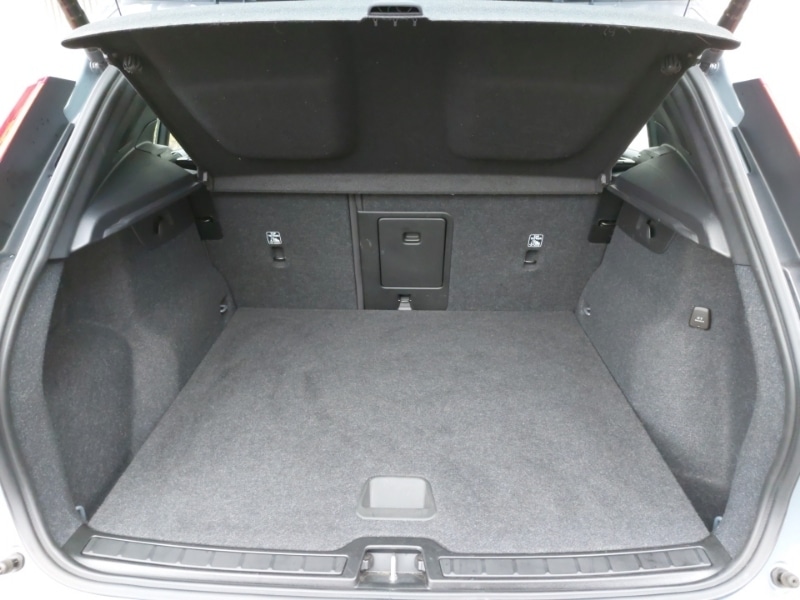 Used Volvo XC40 2023 for sale - 77606611: Photo 8