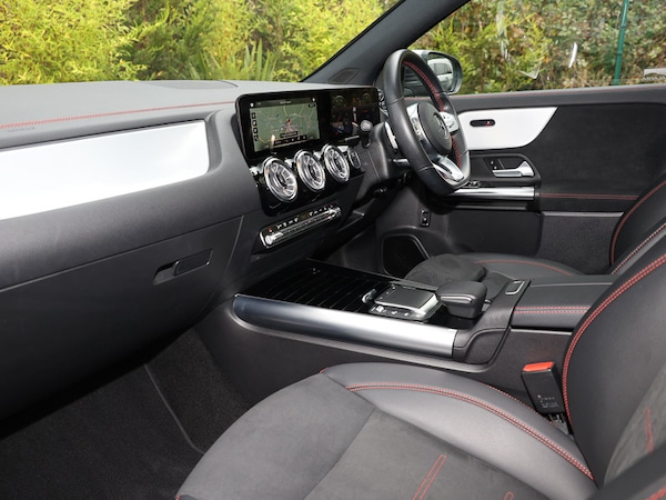 Used Mercedes-Benz EQA 2022 for sale - 76244122: Photo 2