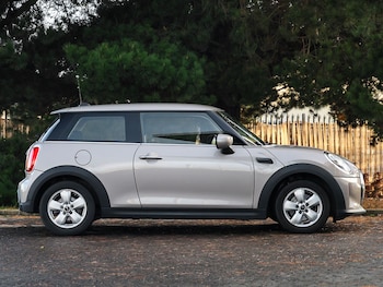 Used MINI Hatch 2022 for sale - 77371656: Photo