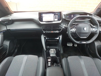 Used Peugeot 2008 2025 for sale - 78952477: Photo