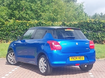 Used Suzuki Swift 2024 for sale - 79336032: Photo