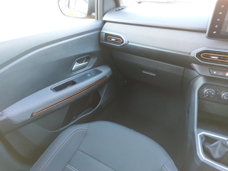 Used Dacia Sandero Stepway 2024 for sale - 76695395: Photo 10