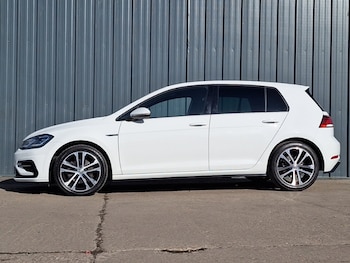Used Volkswagen Golf 2020 for sale - 78370031: Photo