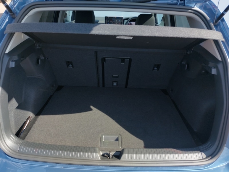 Used Volkswagen Golf 2024 for sale - 76511328: Photo 8