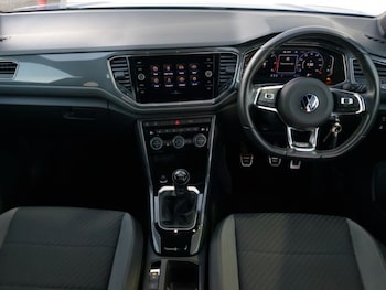 Used Volkswagen T-Roc 2022 for sale - 76644484: Photo