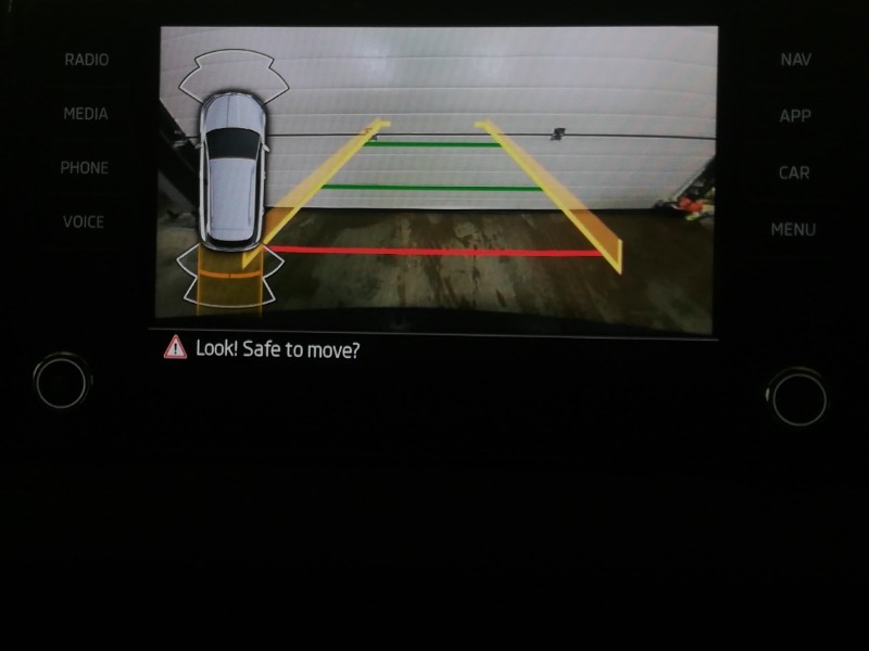 Used Skoda Karoq 2024 for sale - 76817044: Photo 11