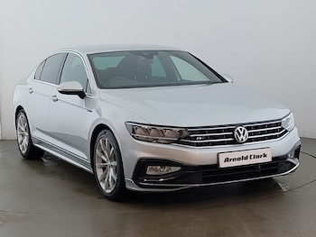 Volkswagen - Passat