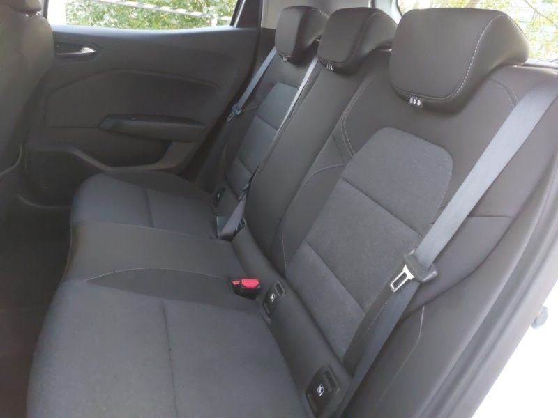 Used Renault Clio 2022 for sale - 76687907: Photo 6