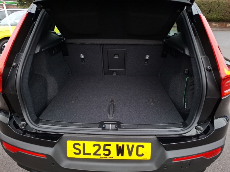 Used Volvo XC40 2025 for sale - 77277847: Photo 8