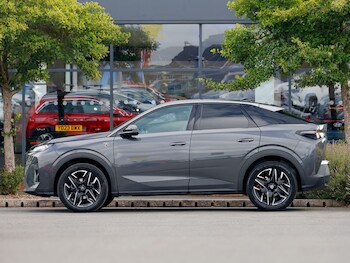 Used Peugeot 3008 2024 for sale - 76404243: Photo