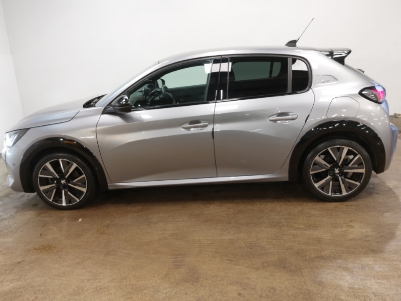 Used Peugeot 208 2021 for sale - 77012905: Photo 4