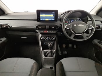 Used Dacia Sandero Stepway 2024 for sale - 77304480: Photo