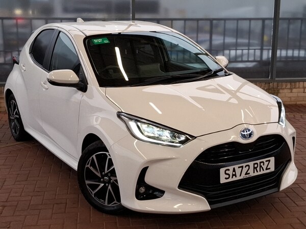 Used Toyota Yaris 2022 for sale - 76272650: Photo 1
