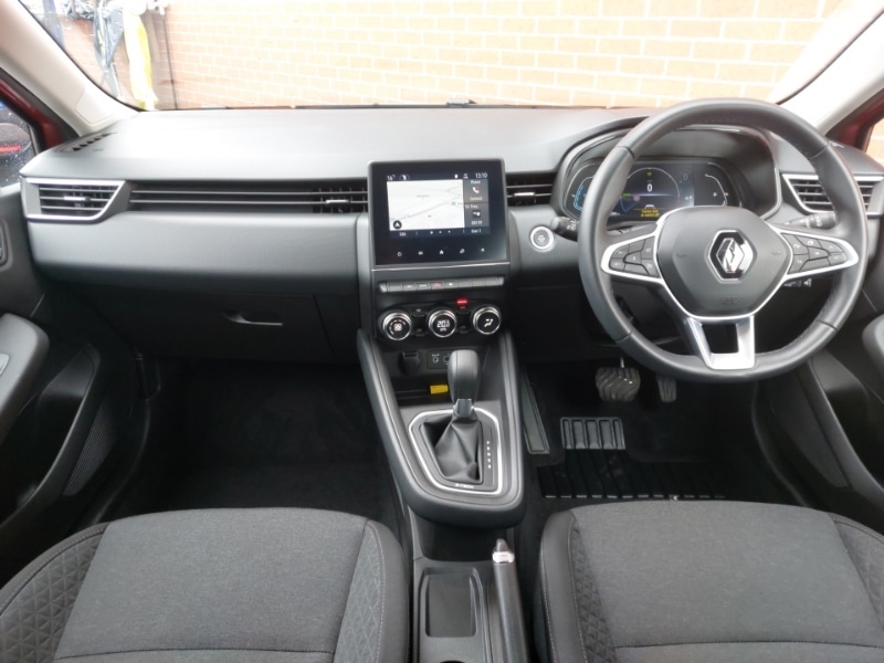 Used Renault Clio 2022 for sale - 76150213: Photo 2